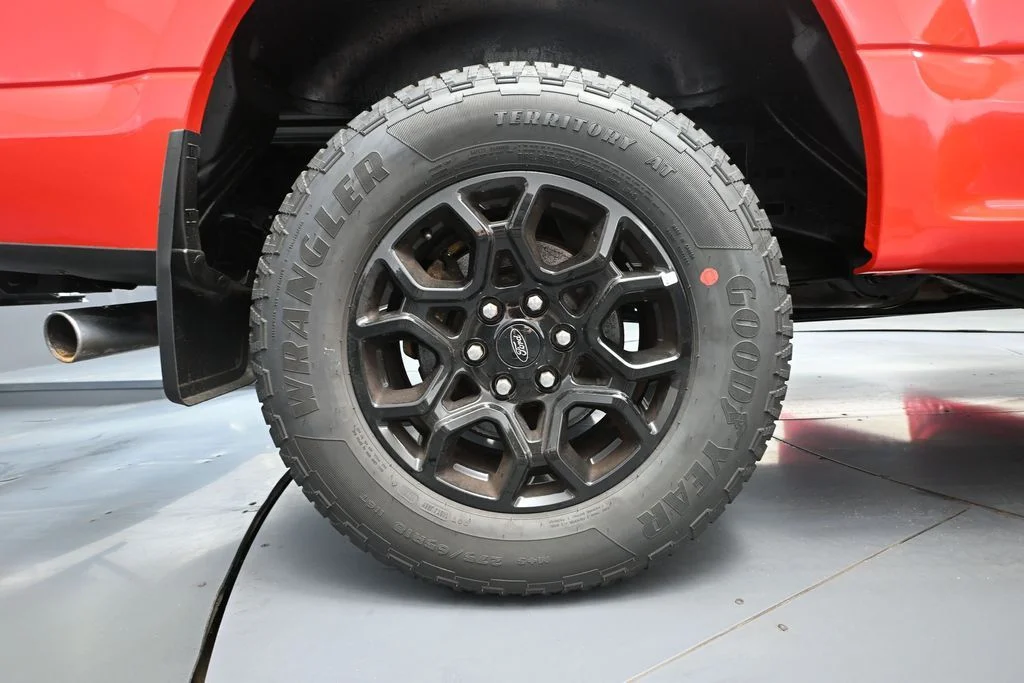 Used 2020 Red Ford XLT image 10