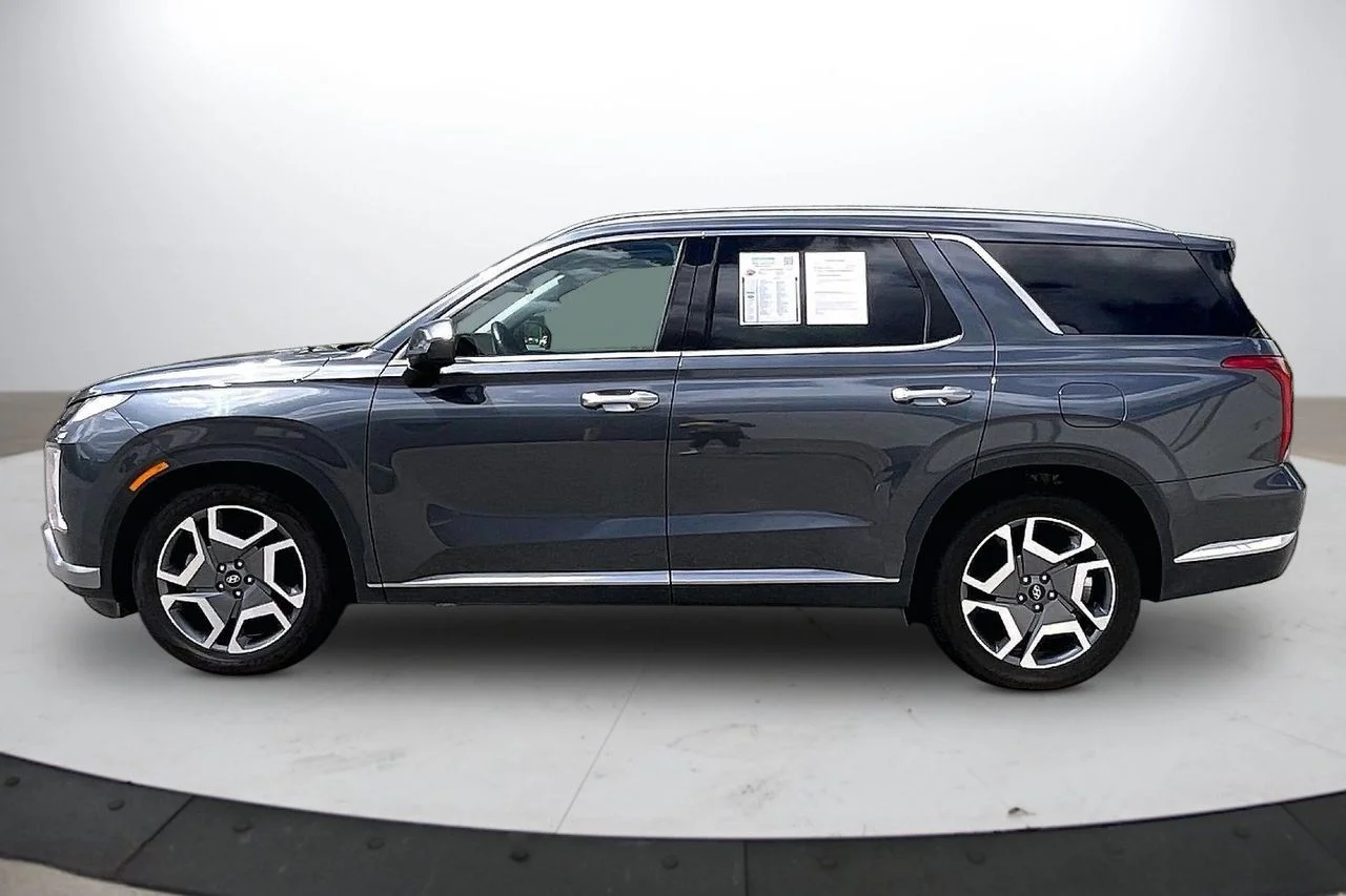 Used 2024 Gray Hyundai Limited image 5