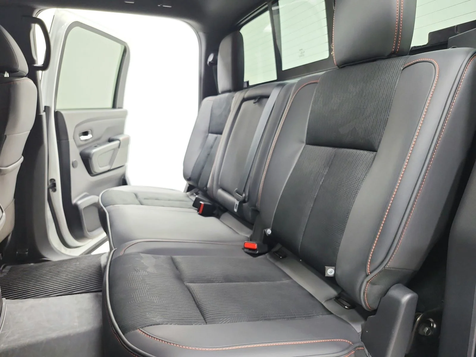 Used 2023 Glacier White Nissan PRO-4X image 36
