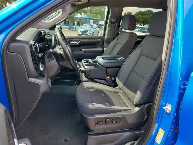 2025 Chevrolet Silverado 1500 LT - Photo 18