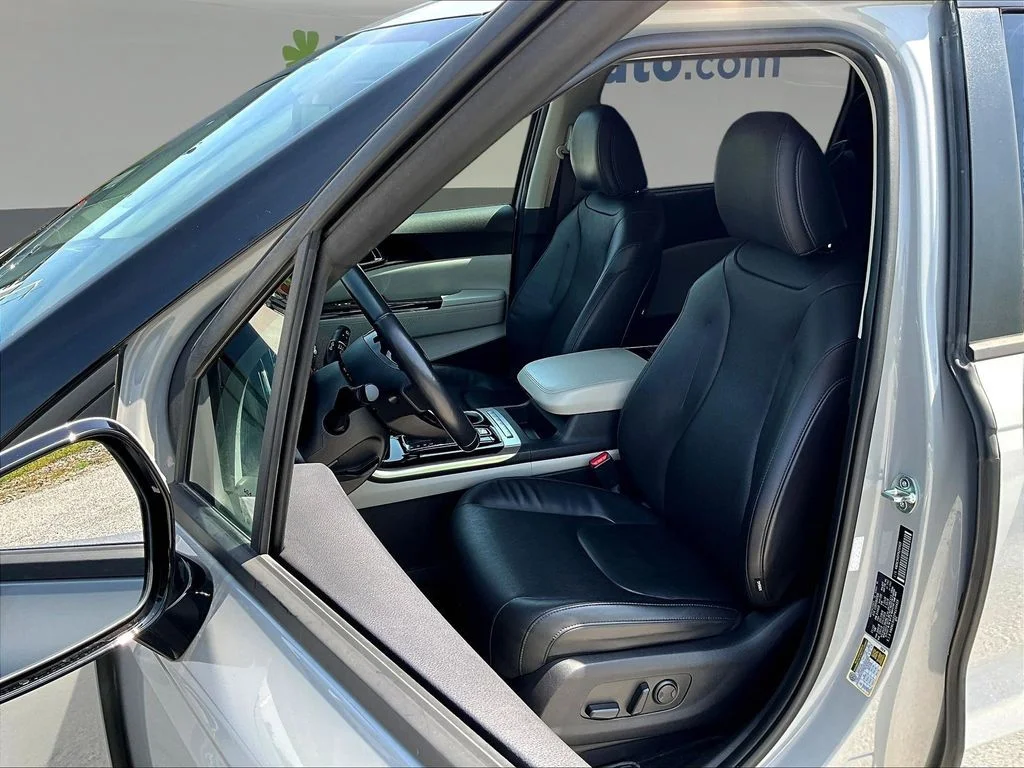 Certified Used 2023 White Kia EX image 24