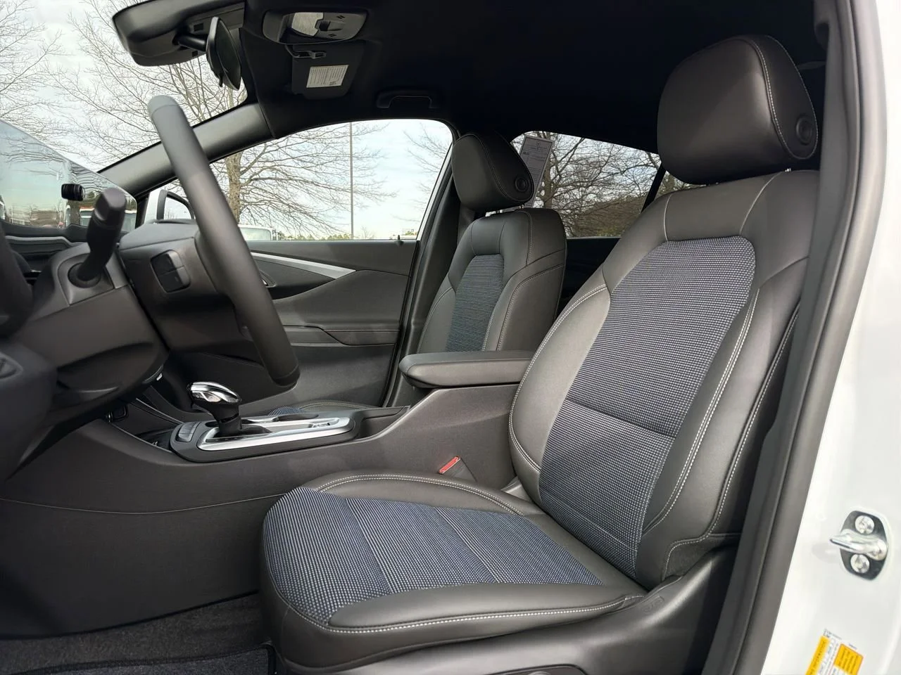 New 2026 Summit White Buick Preferred image 17