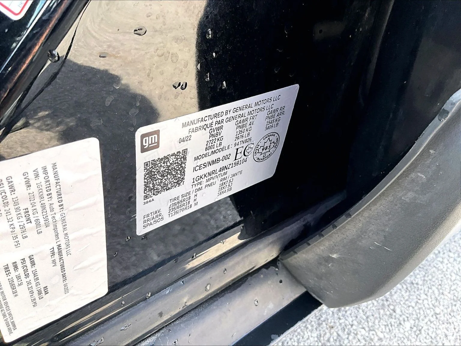 Used 2022 Black GMC SLE image 37