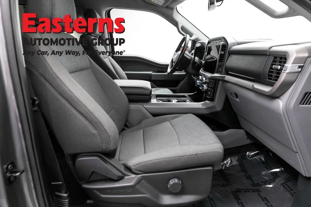 Used 2024 Gray Ford XLT image 24