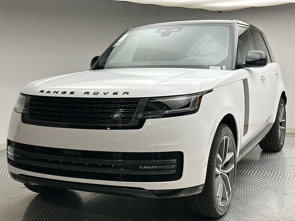New 2027 Fuji White Land Rover SE image 1