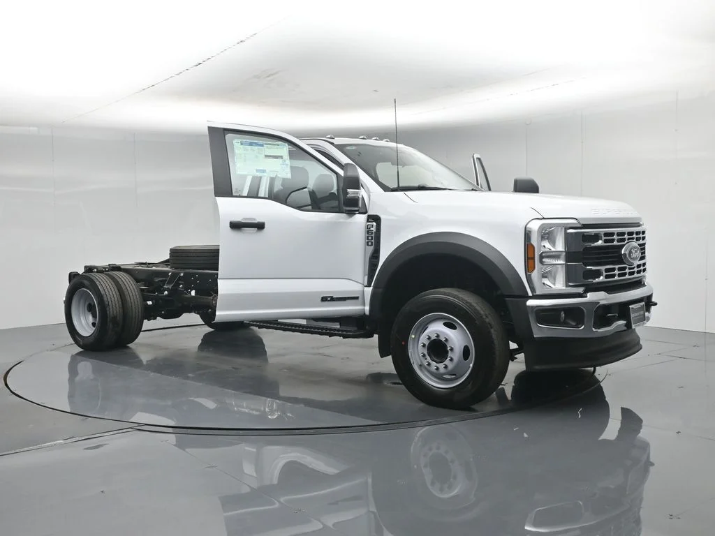 New 2026 Oxford White Ford XL image 27