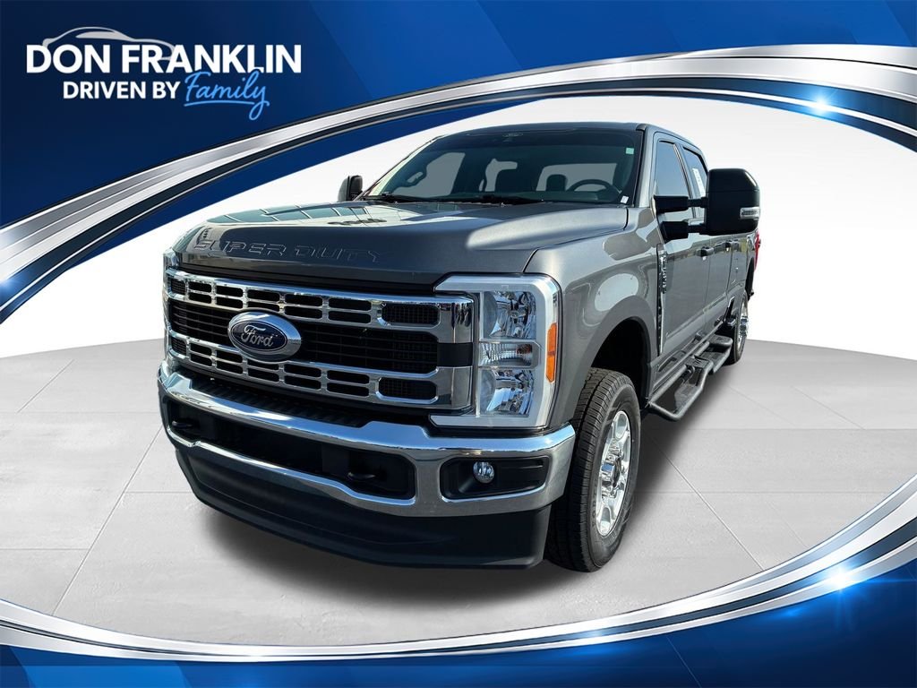 Used 2025 Gray Ford XLT image 1