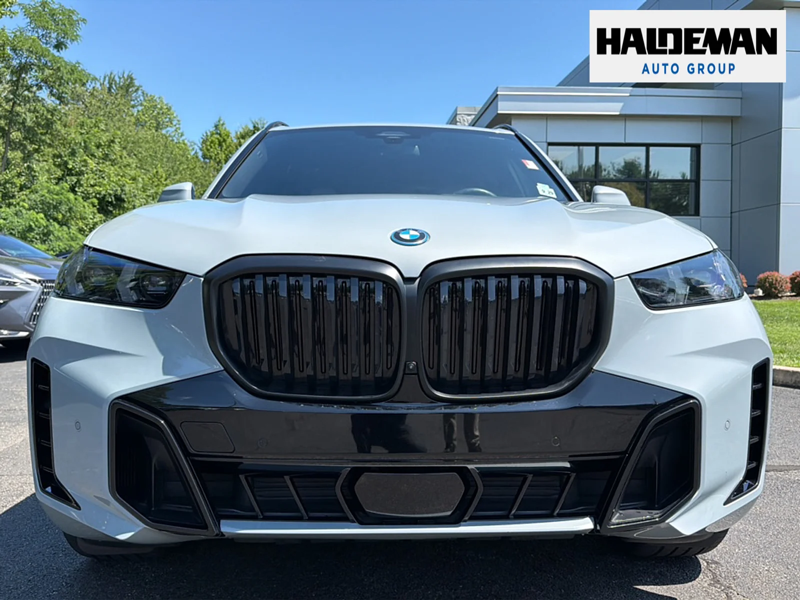 Used 2025 Brooklyn Gray Metallic BMW xDrive50e image 6