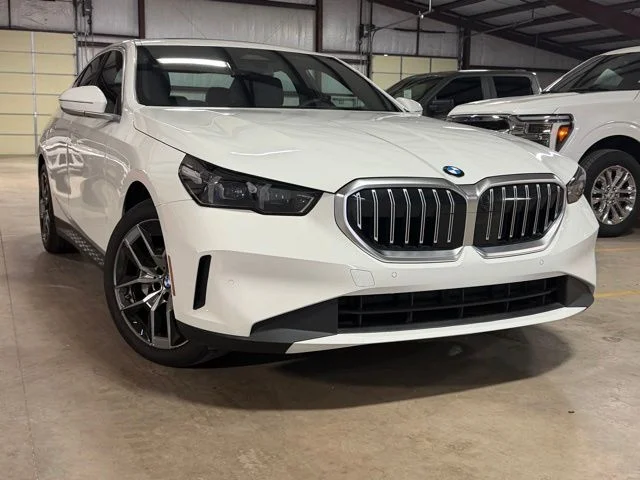2026 BMW 5 Series 530i xDrive Sedan's photo