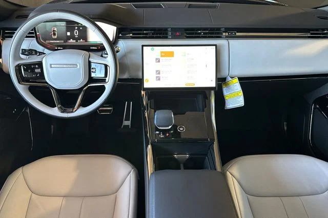 New 2026 Varesine Blue Land Rover Dynamic SE image 12