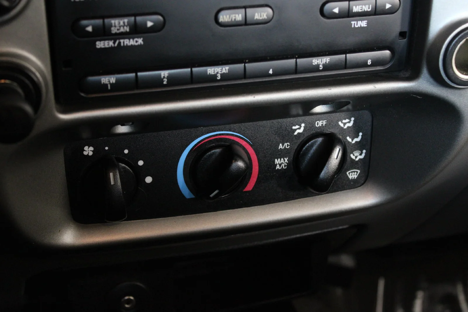 Used 2008 Red Ford XLT image 22