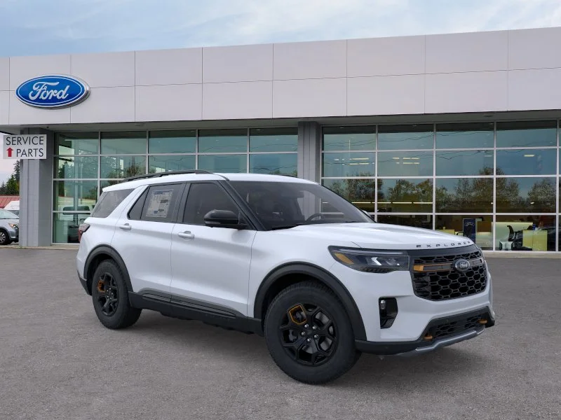 New 2026 Space White Metallic Ford Tremor® image 7