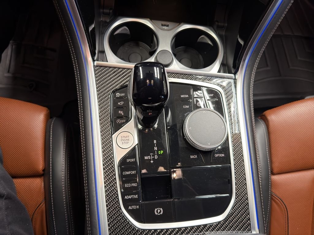 2025 BMW 8 Series M850i - Photo 13