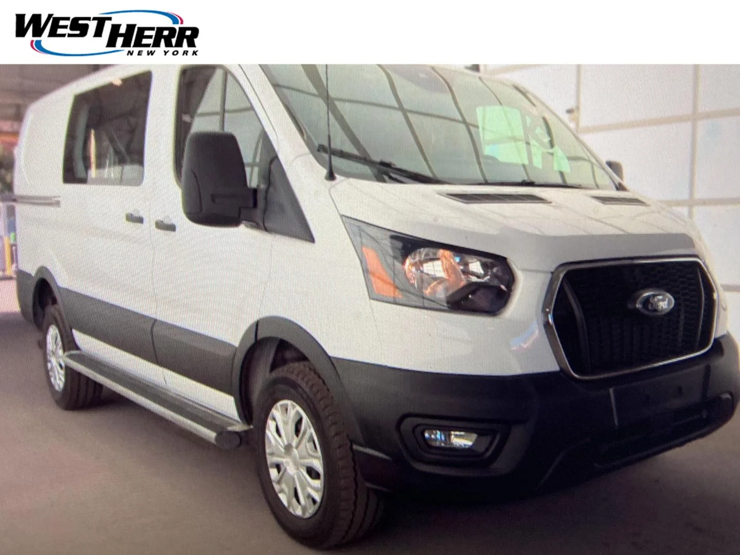 Used 2025 Oxford White Ford 250 image 1