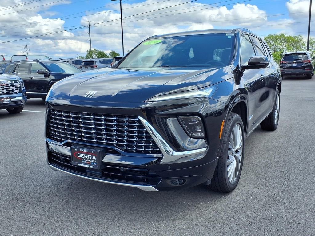 2026 Buick Enclave Avenir AWD's photo