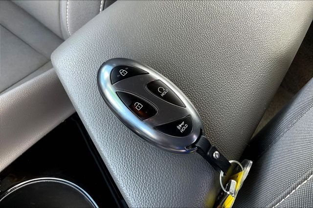 2025 Hyundai Elantra SEL - Photo 37