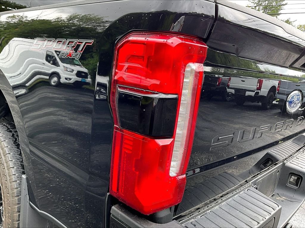 Used 2023 Black Ford XLT image 34
