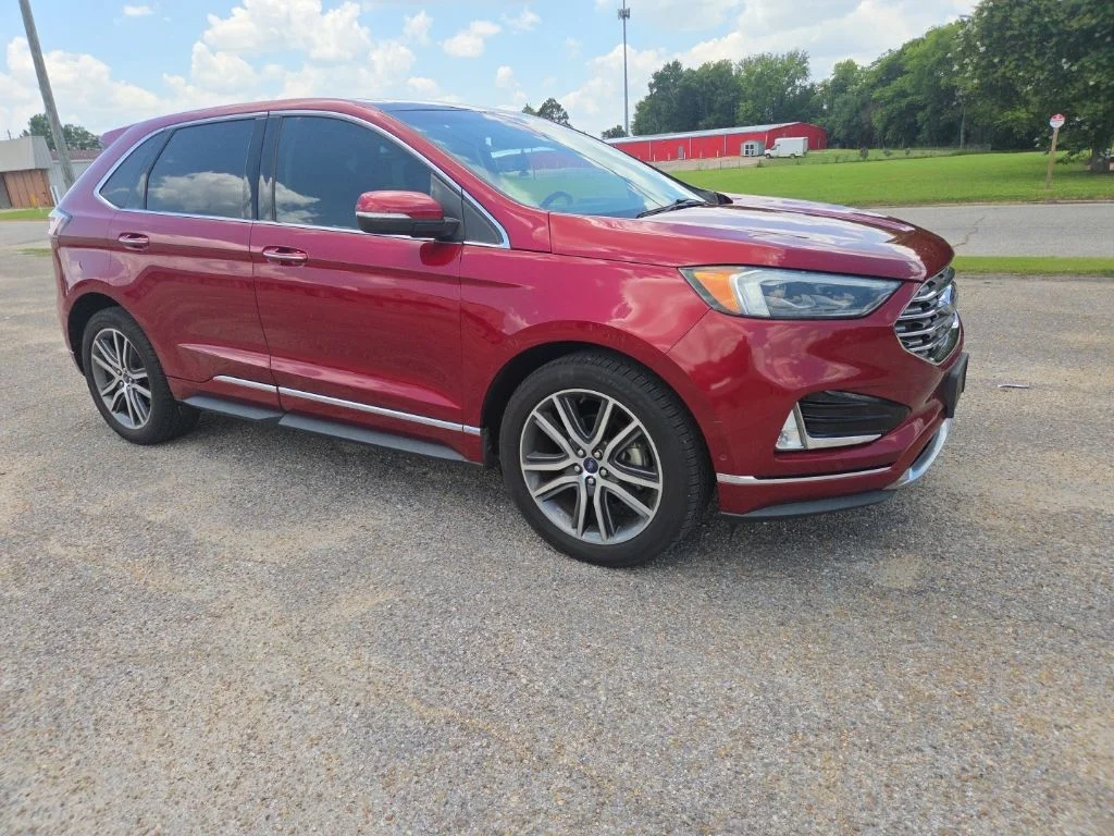 Used 2019 Ruby Red Metallic Ford Titanium image 15