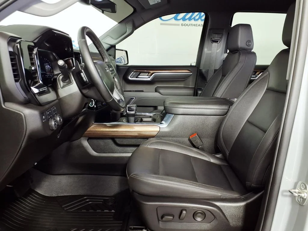 Used 2025 Slate Gray Metallic Chevrolet RST image 8