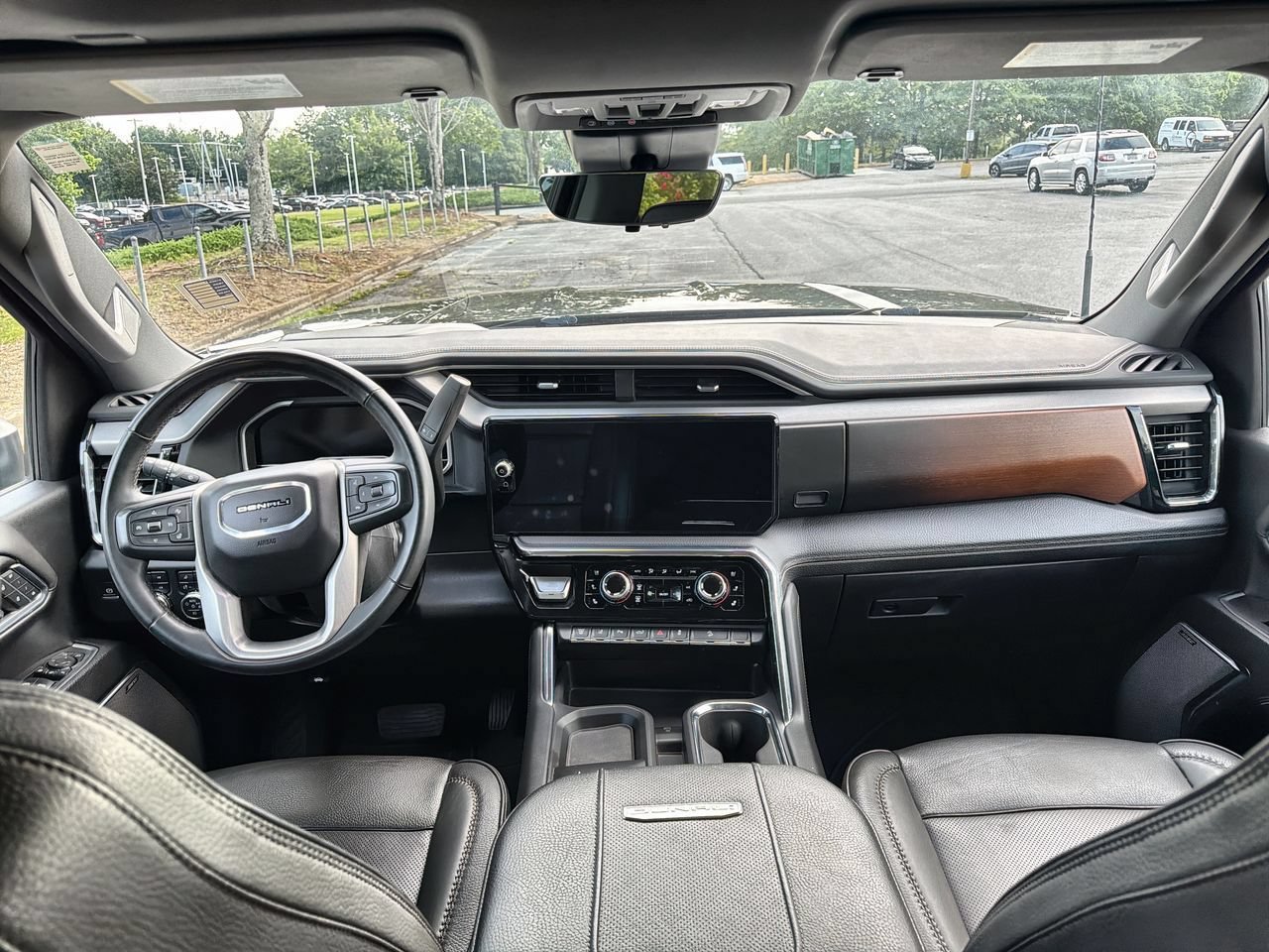 Used 2024 Onyx Black GMC Denali image 17