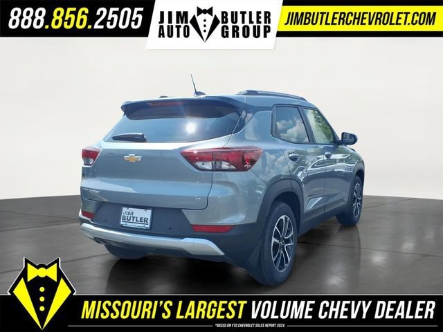 New 2026 Sterling Gray Metallic Chevrolet LT image 22