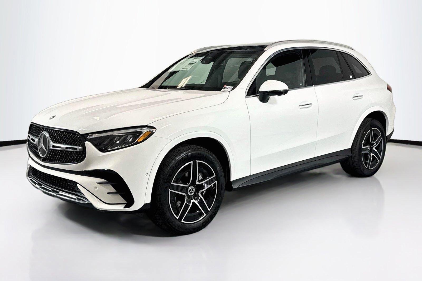 New 2026 Polar White Mercedes-Benz GLC 300 image 1