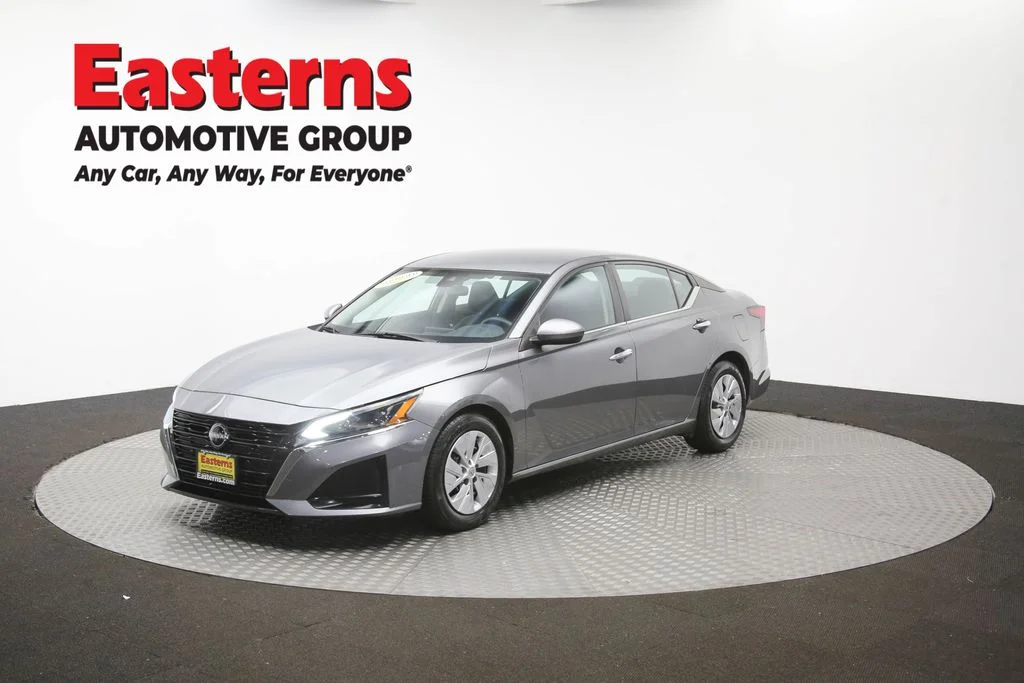 Used 2023 Gray Nissan 2.5 S image 49