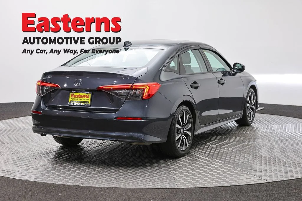 Used 2024 Gray Honda EX image 5