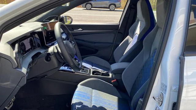 2026 Volkswagen Golf R R - Photo 12