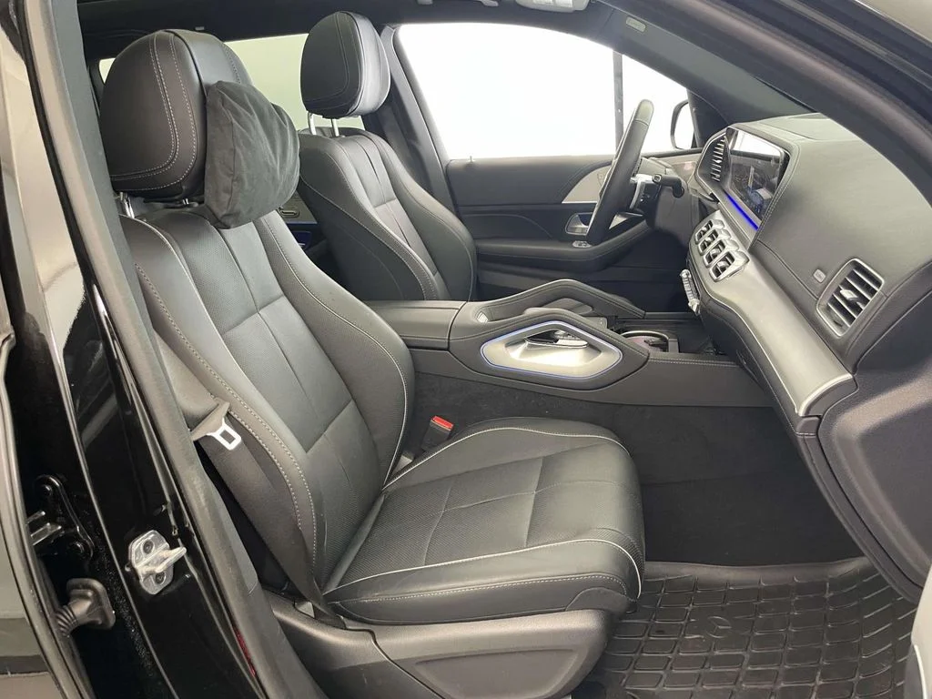 Used 2025 Black Mercedes-Benz GLS 580 image 20
