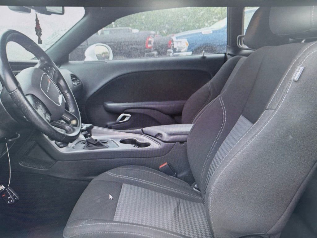 2023 Dodge Challenger SXT Auto's photo