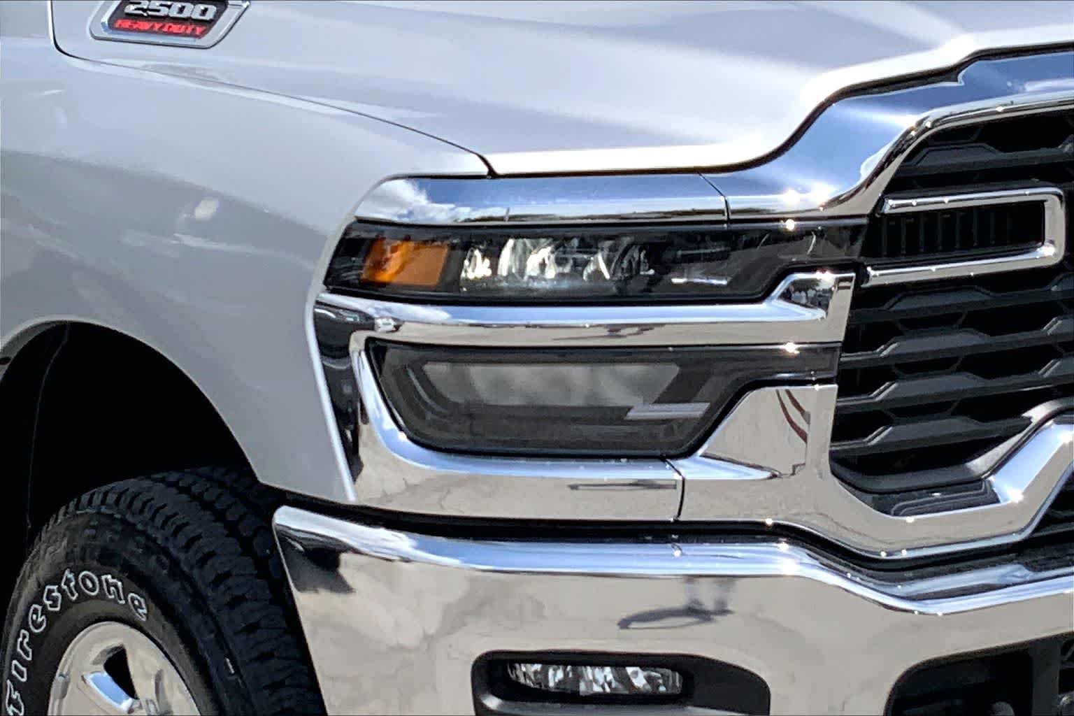 New 2026 Silver-Zynith Exterior Paint RAM Tradesman image 10