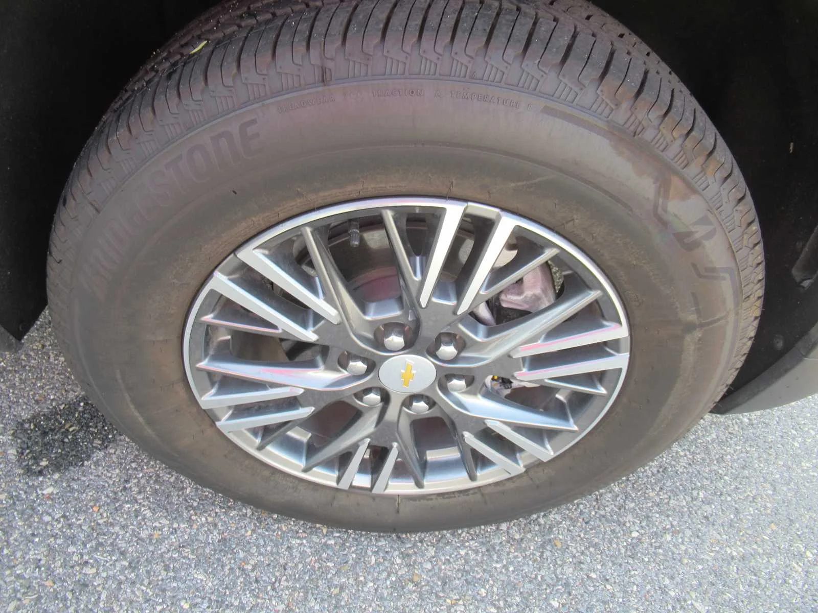 Used 2026 Summit White Chevrolet FWD LT image 11