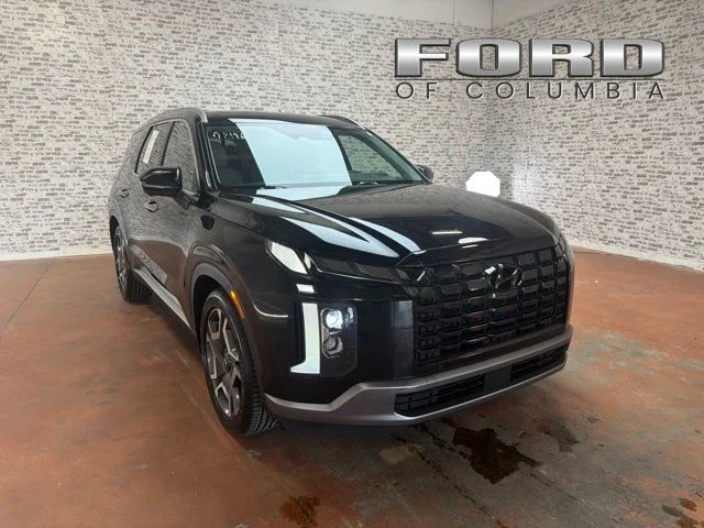 Used 2024 Black Hyundai SEL image 1