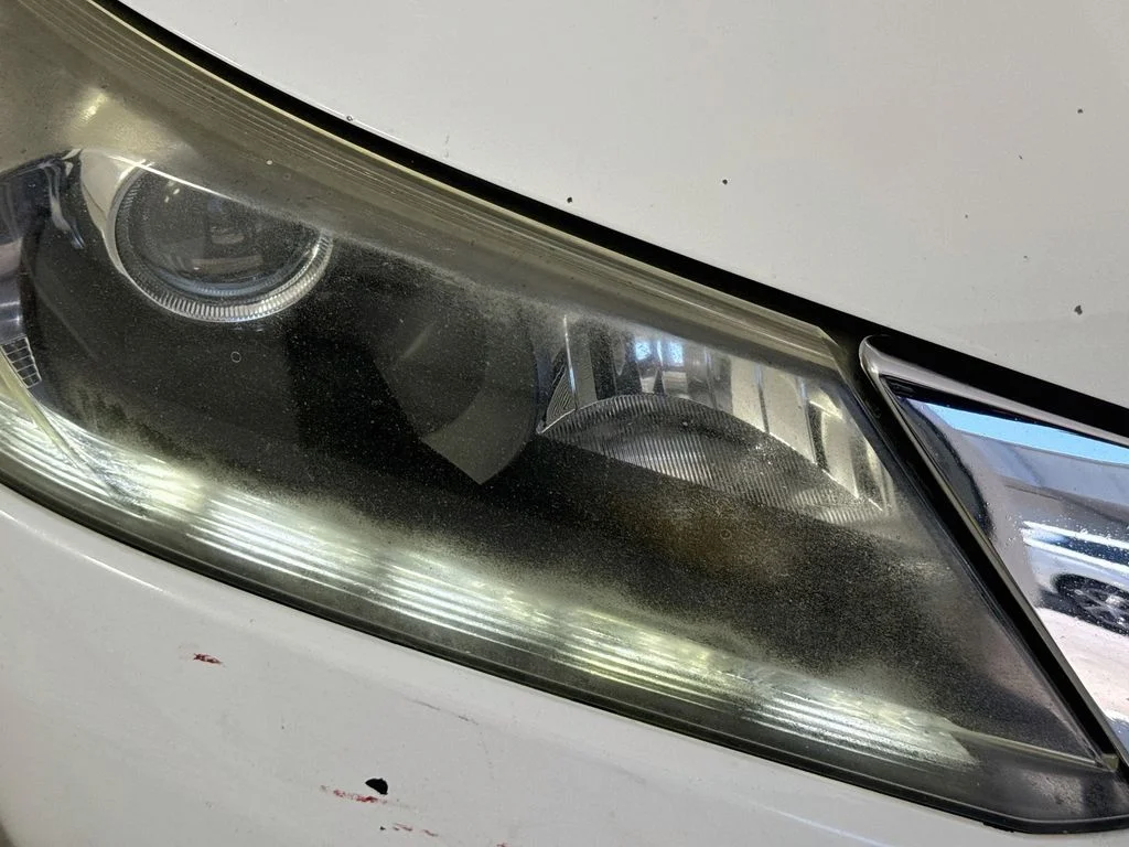 Used 2014 White Orchid Pearl Honda EX-L image 36