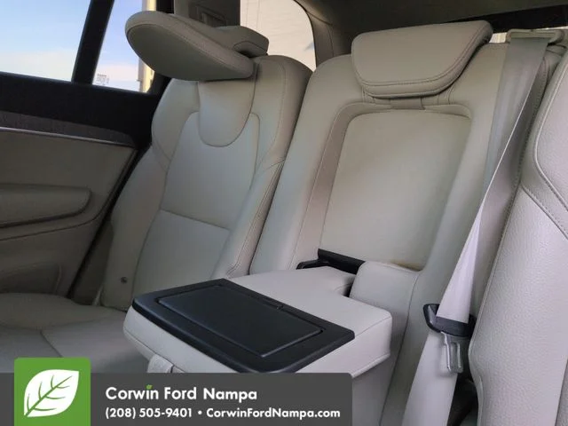 Used 2023 Onyx Black Metallic Volvo  image 26