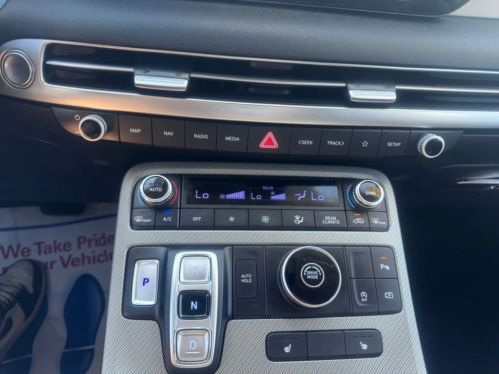Certified Used 2025 Silver Hyundai SEL image 22