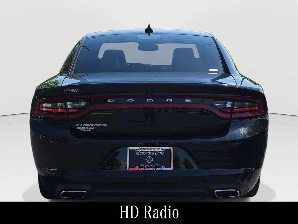 Used 2022 Black Dodge SXT image 7