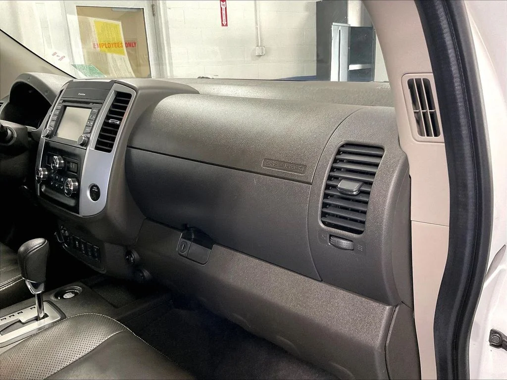 Used 2020 White Nissan PRO-4X image 13