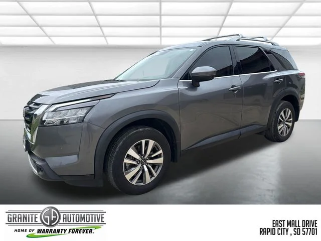 2023 Nissan Pathfinder SL