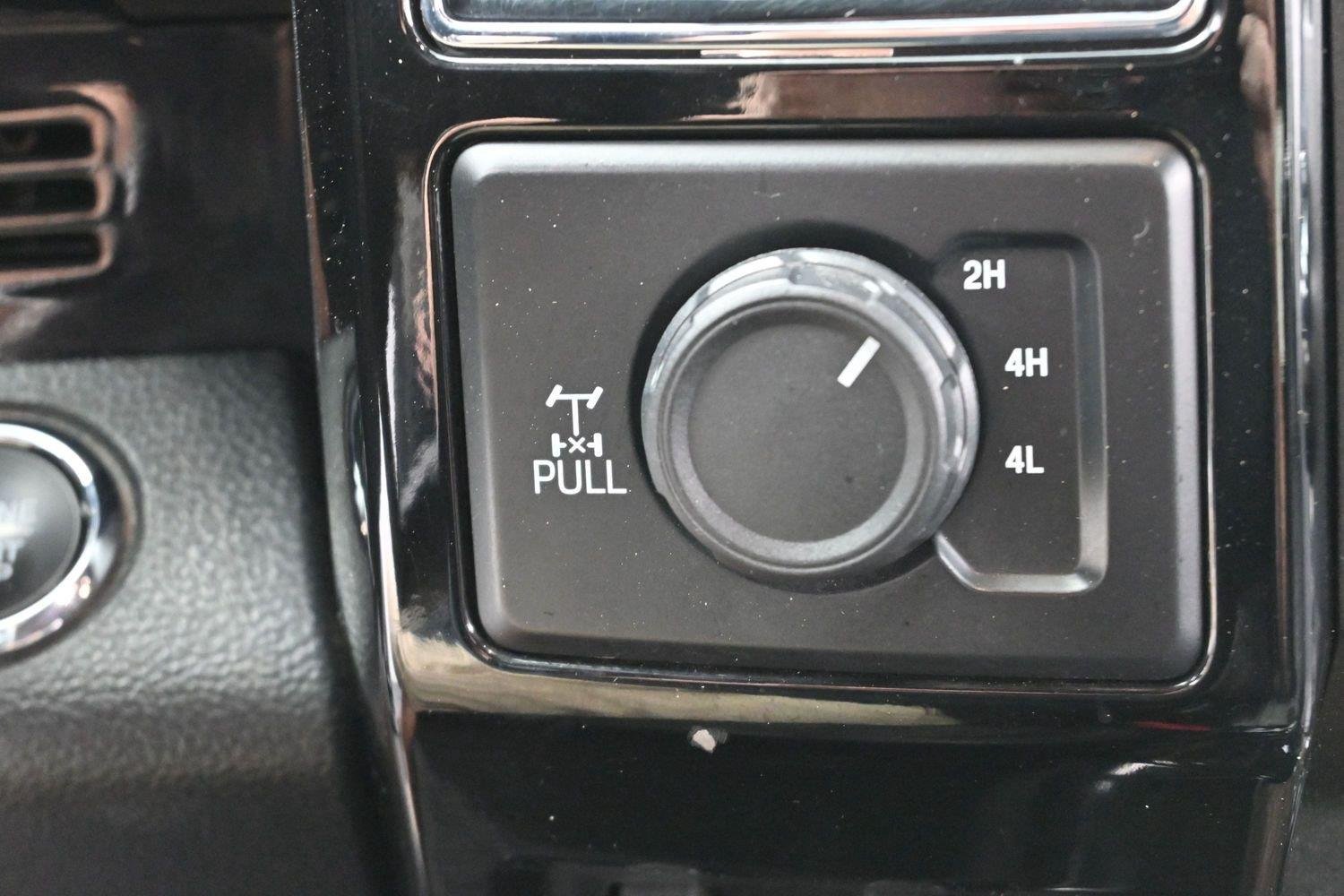 Used 2019 Agate Black Ford LARIAT image 25