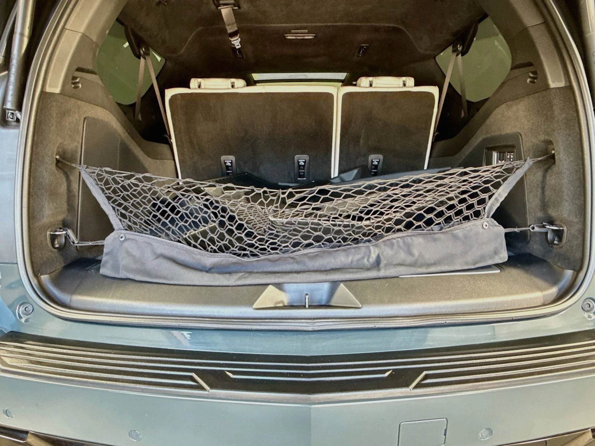 Used 2025 Aegean Stone Cadillac Escalade-V ESV image 30
