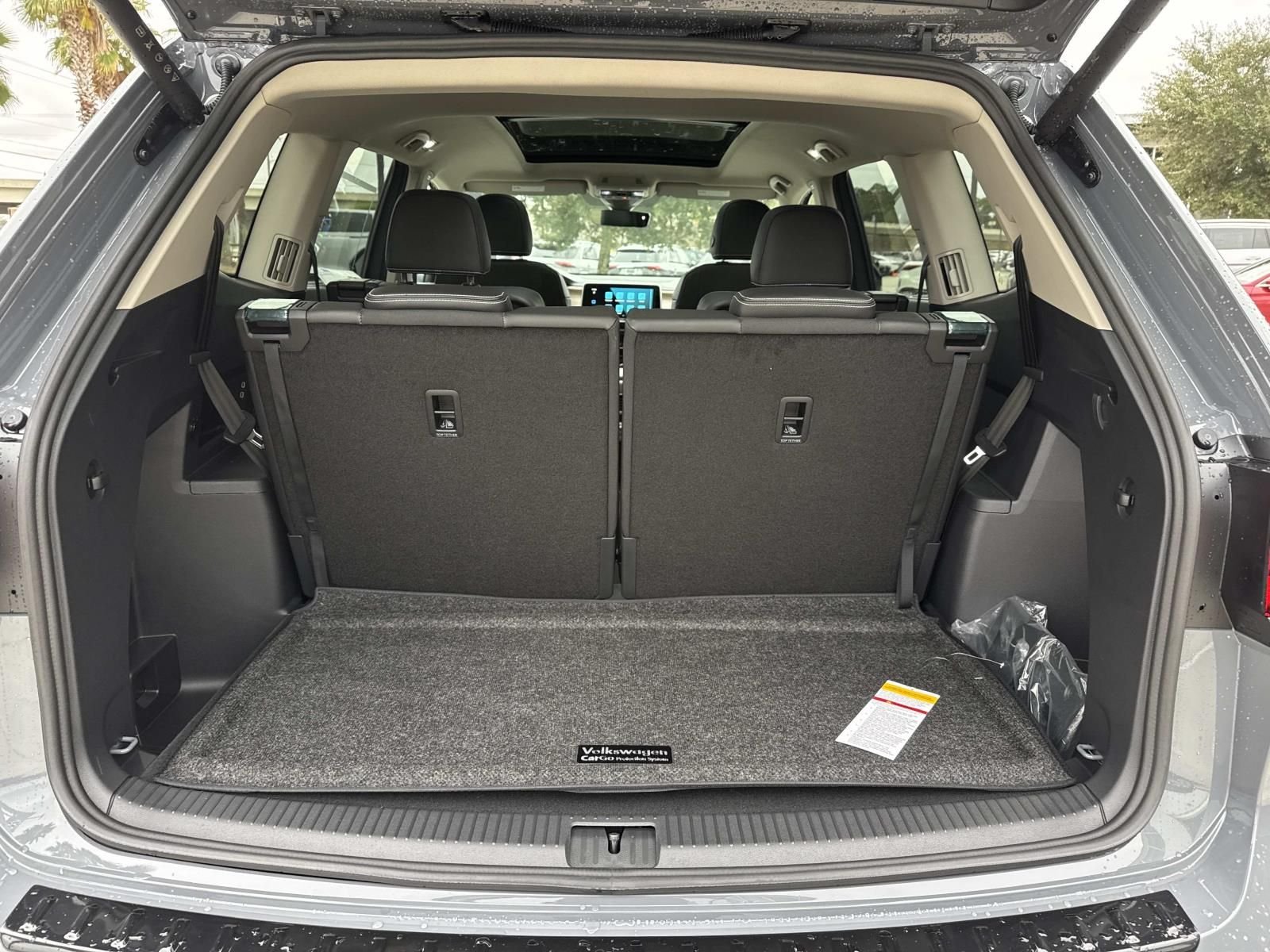 2026 Volkswagen Atlas SE w/Tech - Photo 6