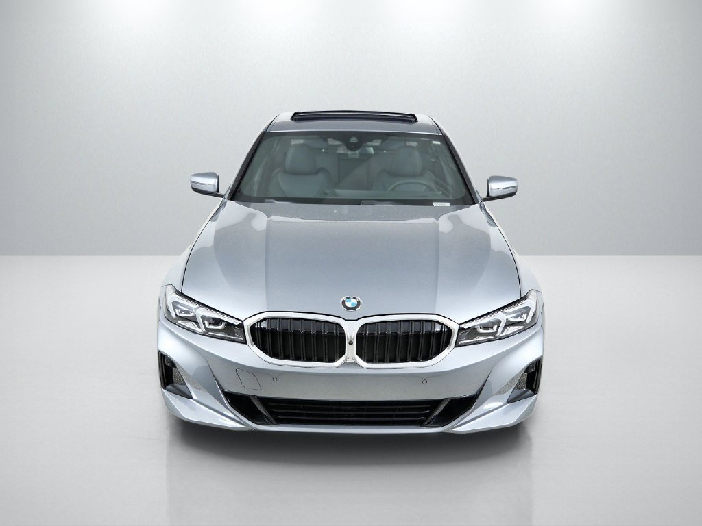 2026 BMW 3 Series 330i - Photo 16