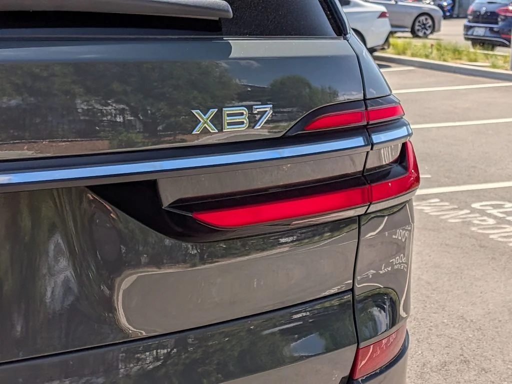 Used 2025 Gray BMW ALPINA XB7 image 26