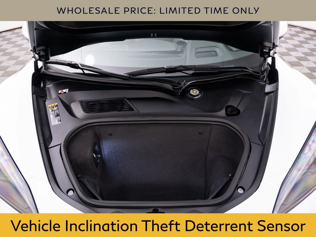 Used 2024 White Chevrolet E-Ray image 31