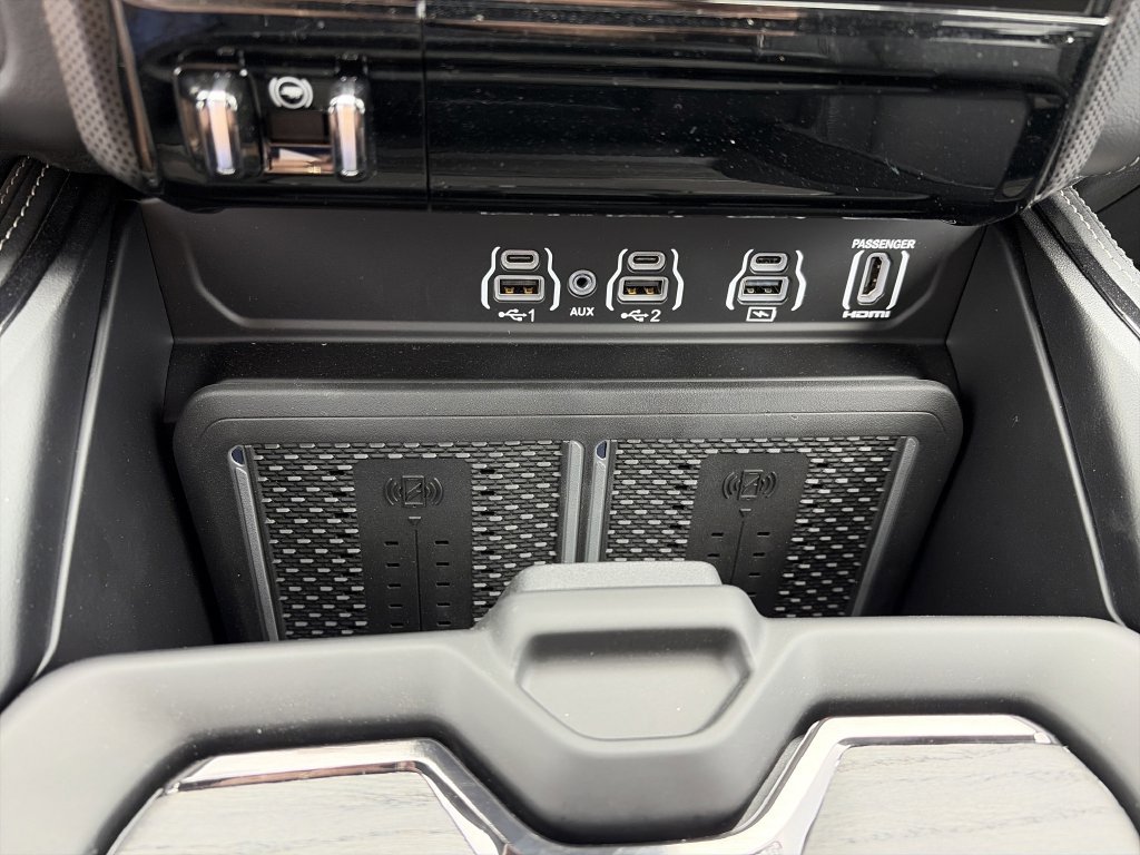 New 2026 Forged Blue Metallic Exterior Paint Ram Limited image 27