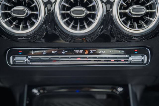 New 2026 Polar White Mercedes-Benz GLA 250 image 68