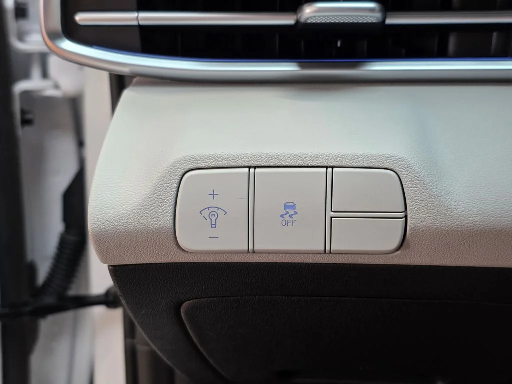 New 2026 Serenity White Hyundai Limited image 7