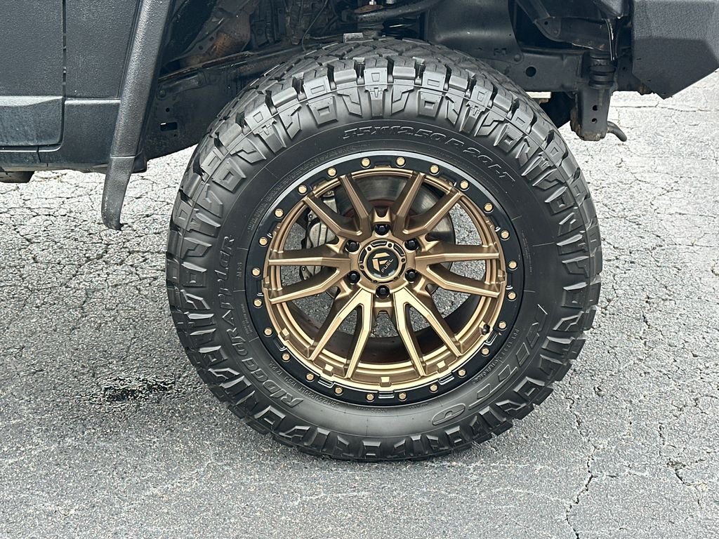 Used 2008 UNDEFINED Toyota Base image 12